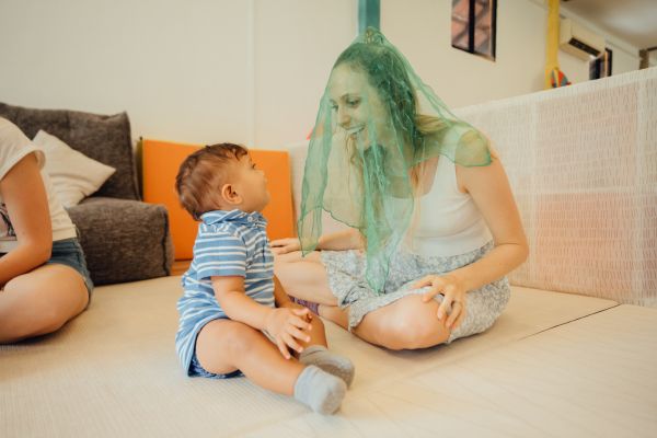 Tiny Sparkles Baby Music Class - Lucy Sparkles & Friends